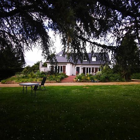 Le Logis De Catherine Et Serge Genêts Esterno foto